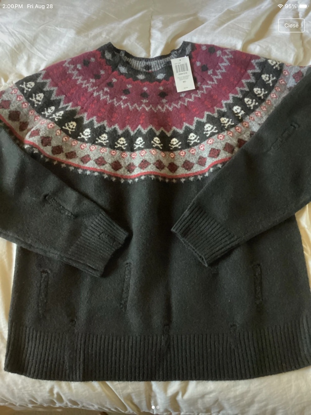 Fair Isle Crewneck Skull Sweater